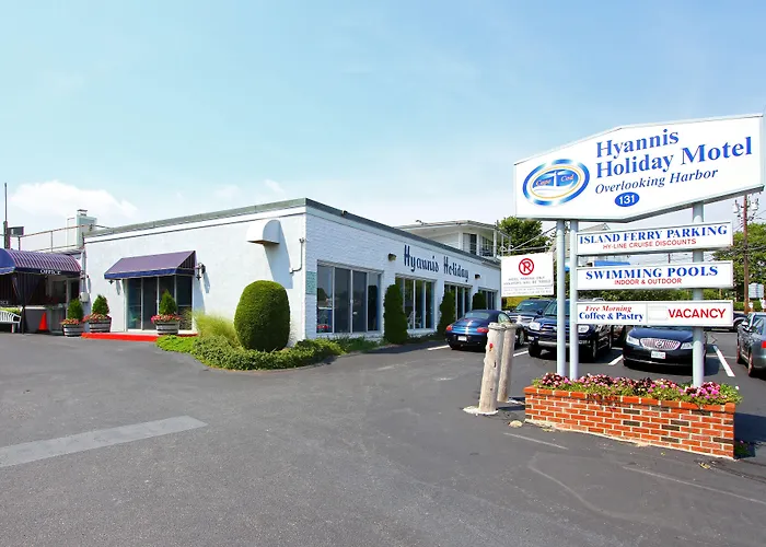 Hyannis Holiday